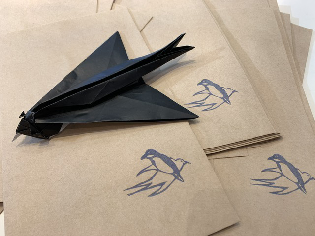 ツバメの折り紙創作してみました