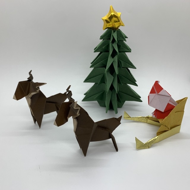 クリスマスツリー創作とトナカイ＆ソリ＆サンタ折り紙キット発売しま